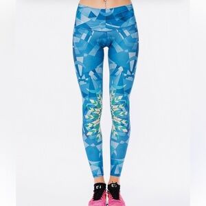 TEEKI Lightning in a Bottle blue Hot Pants Leggings Size Small ~NWOT Made In USA